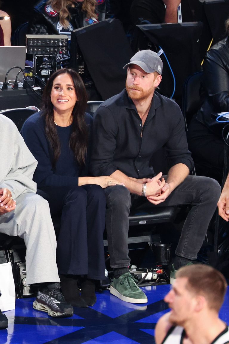 découvrez comment meghan markle mène une initiative importante en jordanie, mettant en lumière son engagement humanitaire et son impact positif dans la région.